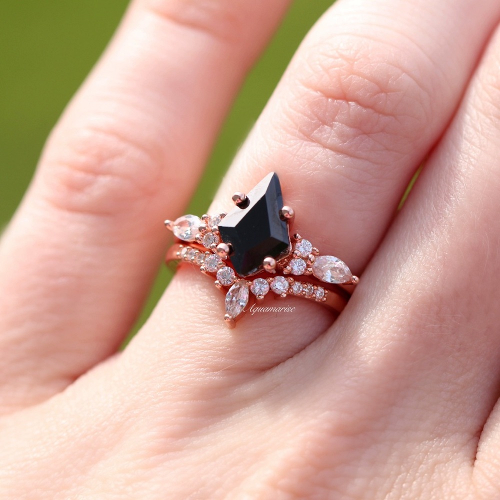 Rose gold plated wedding ring set (missing one stone)